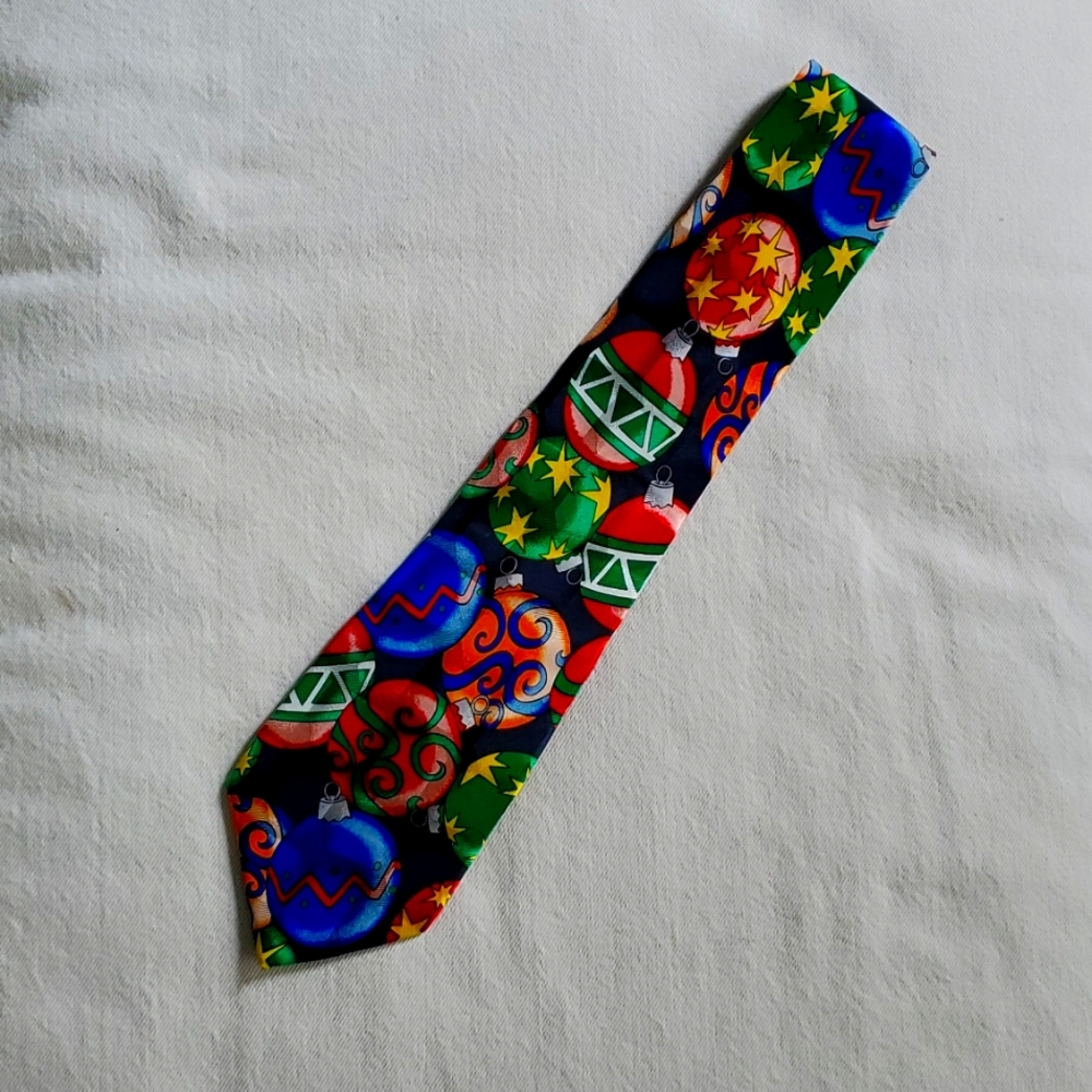 100% Silk Christmas tie!